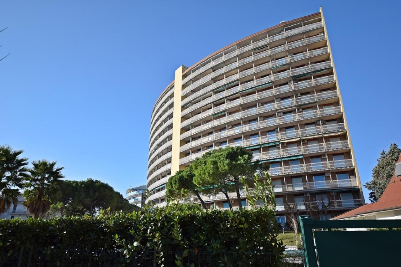 Residence La Duna Lignano Sabbiadoro Exterior photo